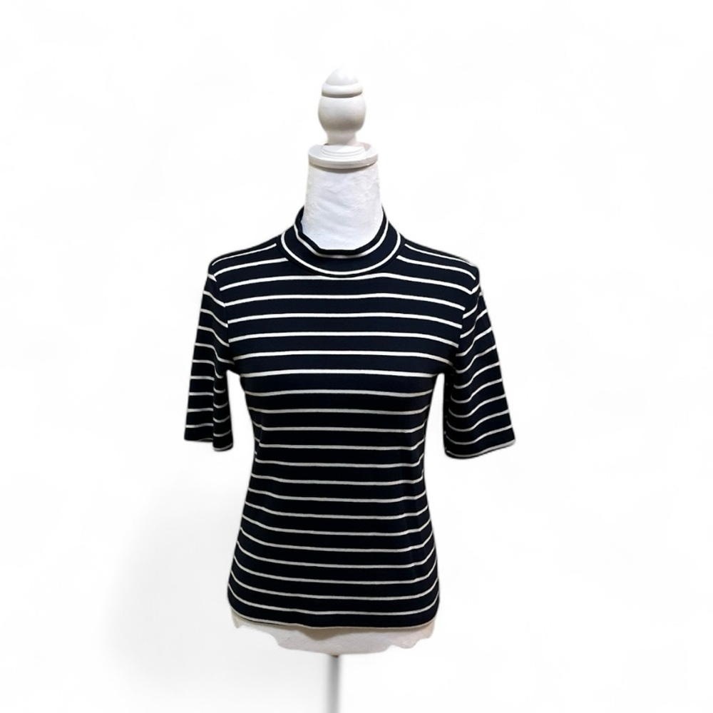 Abercrombie & Fitch Navy and White Striped Top